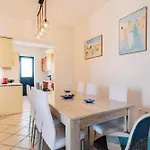 Infinity Blu Cozy Island Nest فيلة