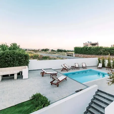 Infinity Blu Cozy Island Nest *